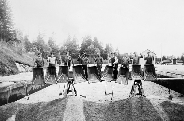 Sandtvätten vid vattenverket, Sidsjön. AK-arbete ca 1932. Bildkälla: Sundsvalls museum
