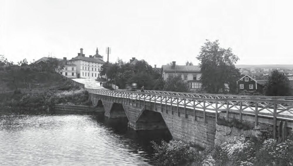 Videsbron, 1907. I bakgrunden Grönborgs bryggeri.
